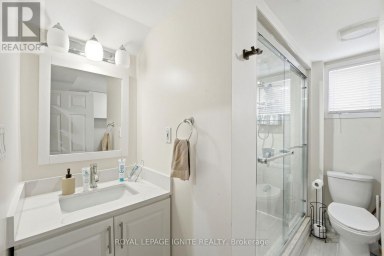 4 BUTTERCUP COURT Toronto (Humber Summit) Ontario photo 33