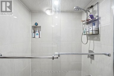 4 BUTTERCUP COURT Toronto (Humber Summit) Ontario photo 34