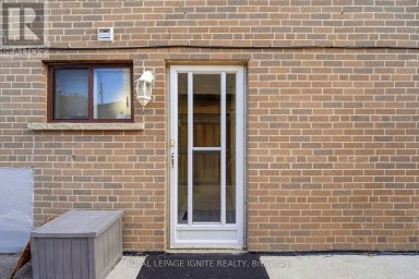 4 BUTTERCUP COURT Toronto (Humber Summit) Ontario photo 36