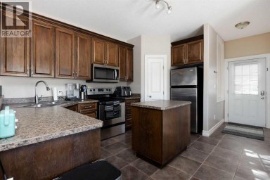 156 Paris Crescent Fort McMurray Alberta photo 7