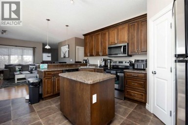 156 Paris Crescent Fort McMurray Alberta photo 9