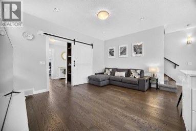 30 Evanscrest Rise NW Calgary Alberta photo 3
