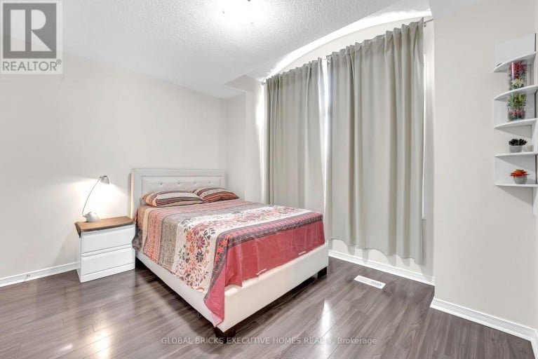 1534 SCENIC LANE DRIVE, Pickering (Duffin Heights), Ontario, L1X0B4