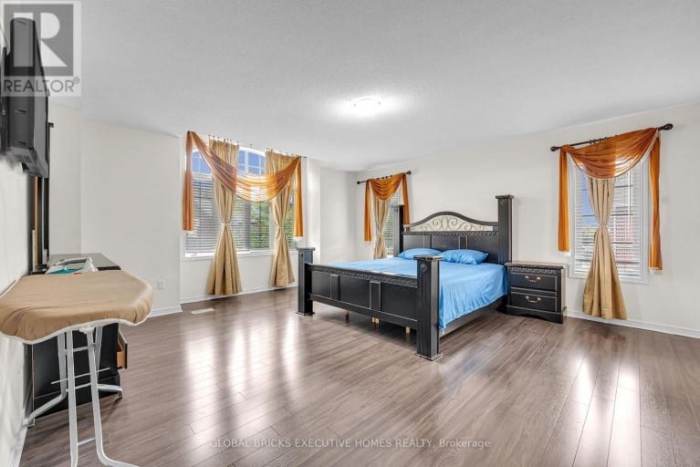 1534 SCENIC LANE DRIVE, Pickering (Duffin Heights), Ontario, L1X0B4