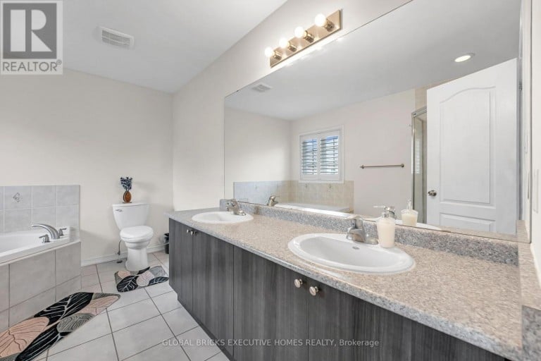1534 SCENIC LANE DRIVE, Pickering (Duffin Heights), Ontario, L1X0B4