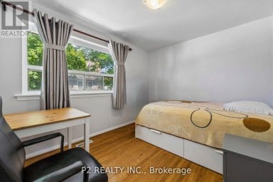 22 - 22-25 GOSFORD BOULEVARD N Toronto (Black Creek) Ontario photo 12