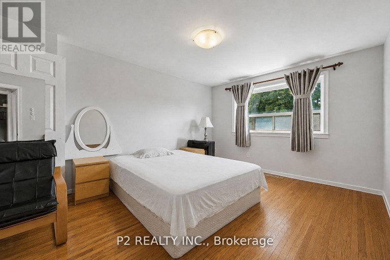 22 - 22-25 GOSFORD BOULEVARD N, Toronto (Black Creek), Ontario, M3N2G7