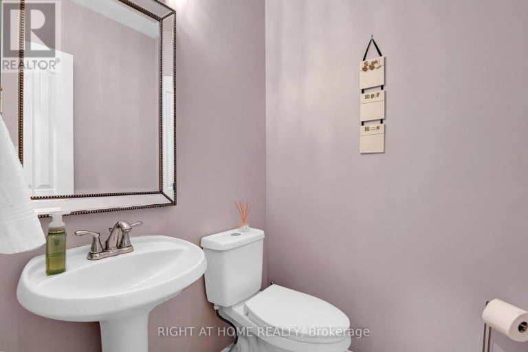 31 FORILLON CRESCENT, Ottawa, Ontario, K2M2W7