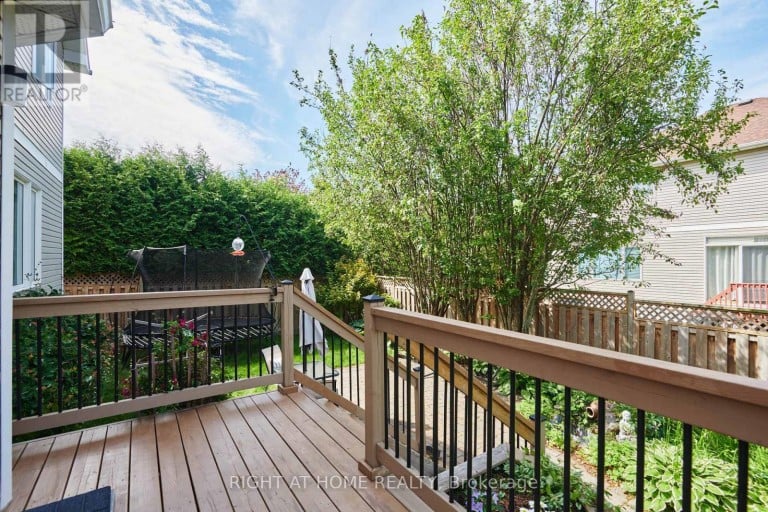 31 FORILLON CRESCENT, Ottawa, Ontario, K2M2W7