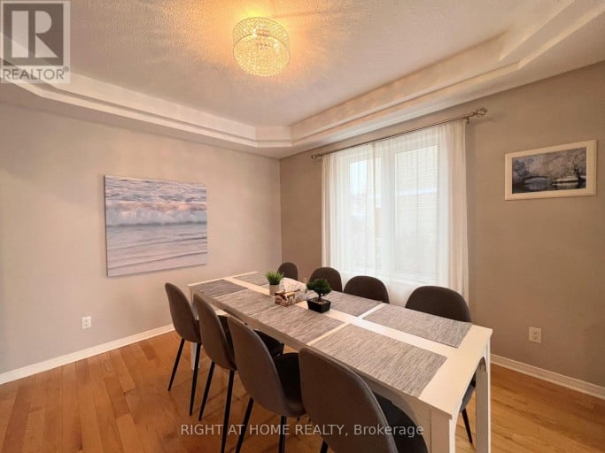 31 FORILLON CRESCENT, Ottawa, Ontario, K2M2W7