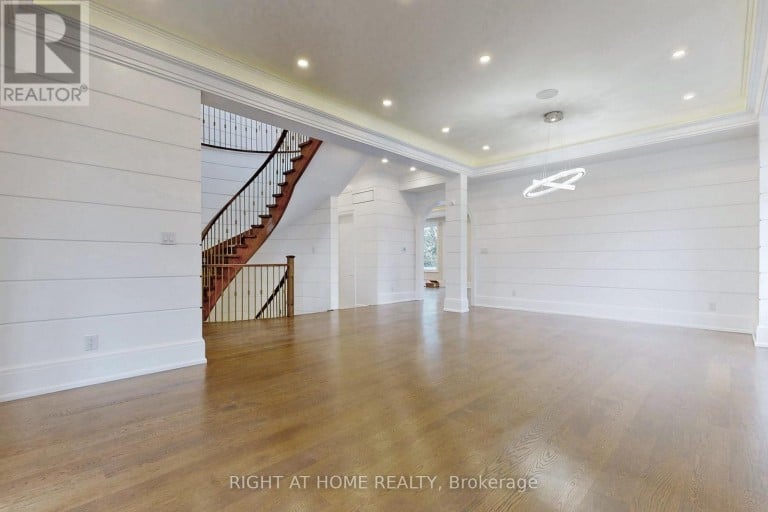 10 JOCELYN CRESCENT, Toronto (Banbury-Don Mills), Ontario, M3B1A2