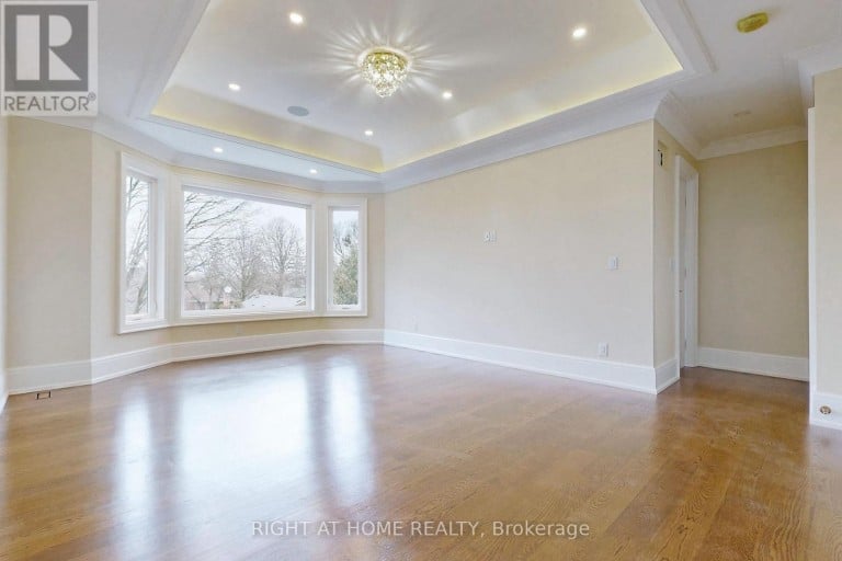 10 JOCELYN CRESCENT, Toronto (Banbury-Don Mills), Ontario, M3B1A2