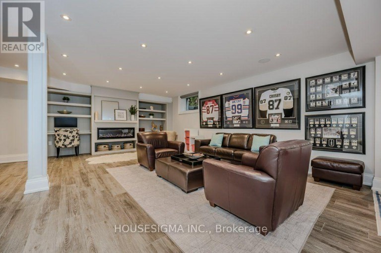 1298 PINEGROVE ROAD, Oakville (WO West), Ontario, L6L2X3
