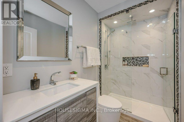1298 PINEGROVE ROAD, Oakville (WO West), Ontario, L6L2X3