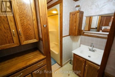 778 8TH AVENUE E Owen Sound Ontario photo 13