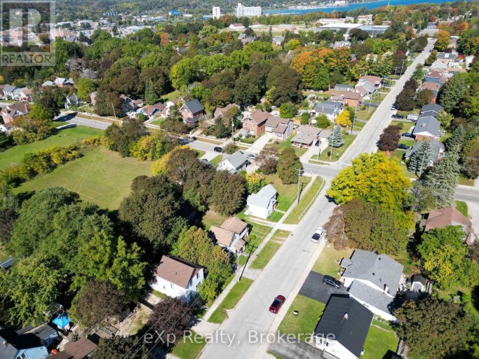 778 8TH AVENUE E, Owen Sound, Ontario, N4K3A6