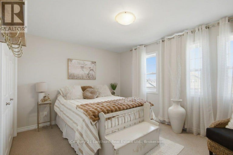 7 COTTONWOOD DRIVE, Belleville (Thurlow Ward), Ontario, K8N0J3