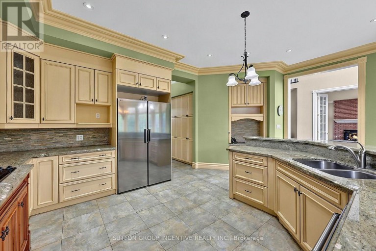 25 BOVAIR TRAIL, Aurora (Bayview Southeast), Ontario, L4G7C8