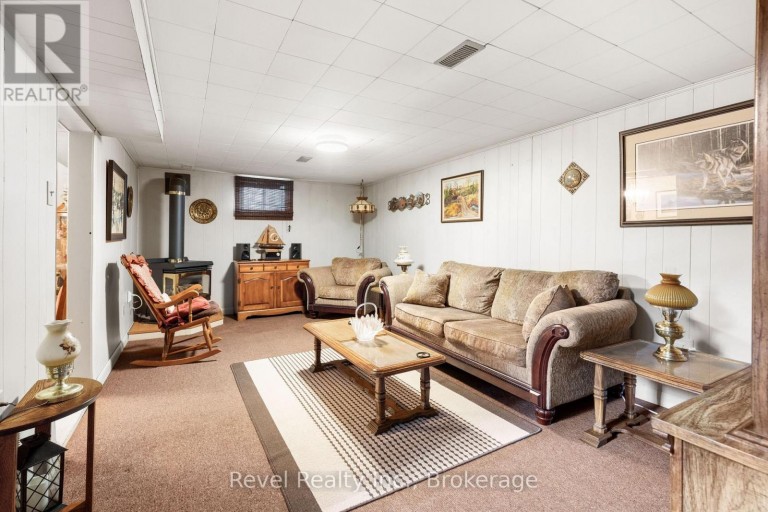 50 ST DAVID STREET, Kawartha Lakes (Lindsay), Ontario, K9V1N3