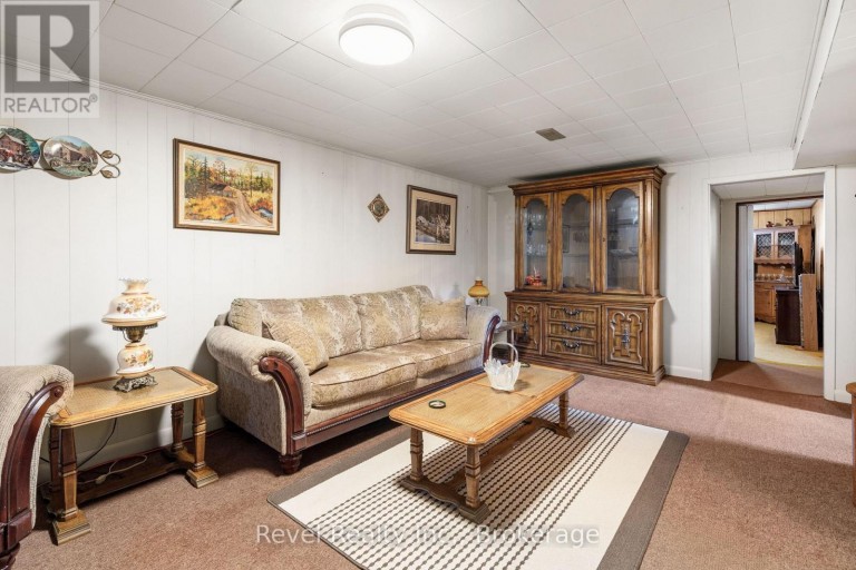 50 ST DAVID STREET, Kawartha Lakes (Lindsay), Ontario, K9V1N3