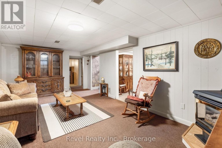 50 ST DAVID STREET, Kawartha Lakes (Lindsay), Ontario, K9V1N3