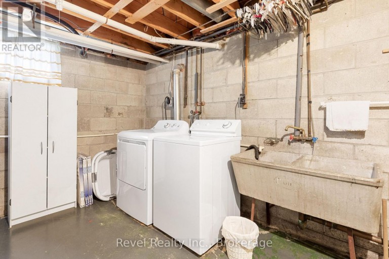 50 ST DAVID STREET, Kawartha Lakes (Lindsay), Ontario, K9V1N3