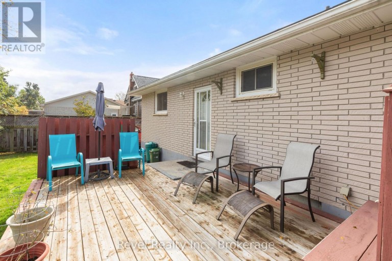 50 ST DAVID STREET, Kawartha Lakes (Lindsay), Ontario, K9V1N3