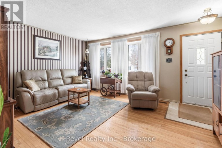50 ST DAVID STREET, Kawartha Lakes (Lindsay), Ontario, K9V1N3
