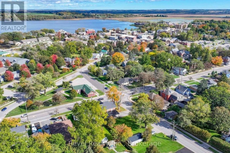 15578 SIMCOE STREET, Scugog (Port Perry), Ontario, L9L1M2