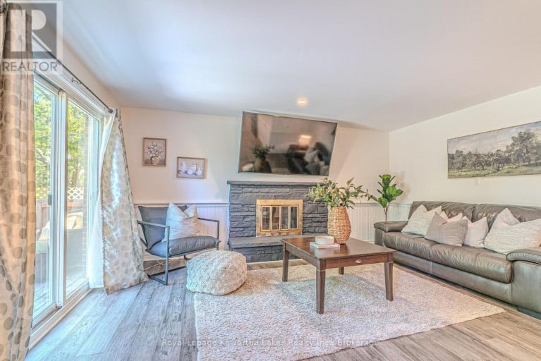 60 SANDERLING CRESCENT, Kawartha Lakes (Lindsay), Ontario, K9V4N2