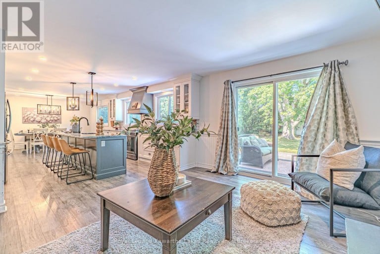 60 SANDERLING CRESCENT, Kawartha Lakes (Lindsay), Ontario, K9V4N2
