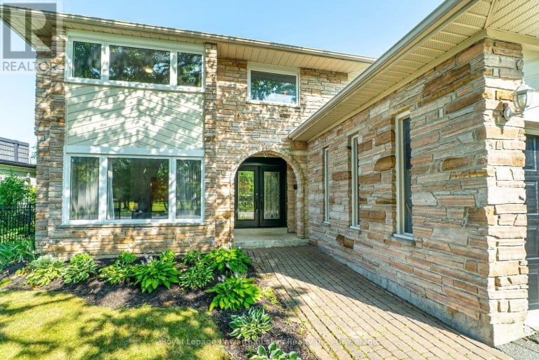 60 SANDERLING CRESCENT, Kawartha Lakes (Lindsay), Ontario, K9V4N2
