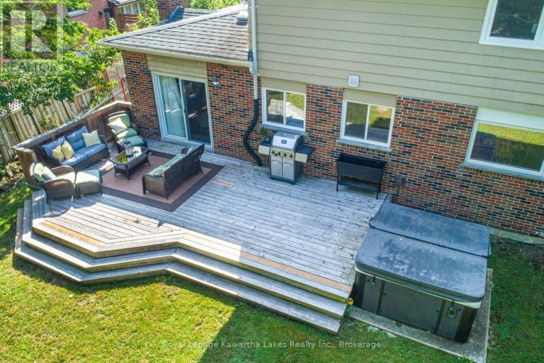 60 SANDERLING CRESCENT, Kawartha Lakes (Lindsay), Ontario, K9V4N2