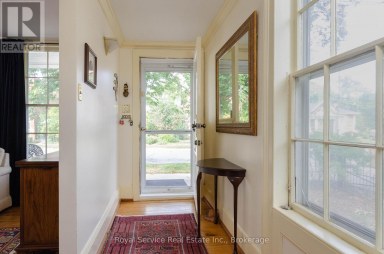 243 RIDOUT STREET Port Hope Ontario photo 4