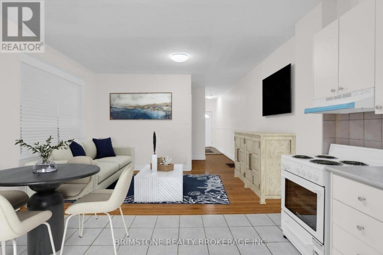 285 OLD WESTON ROAD, Toronto (Weston-Pellam Park), Ontario, M6N3A7