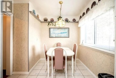 44 - 51 BROADFIELD DRIVE Toronto (Markland Wood) Ontario photo 27