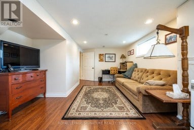 44 - 51 BROADFIELD DRIVE Toronto (Markland Wood) Ontario photo 43