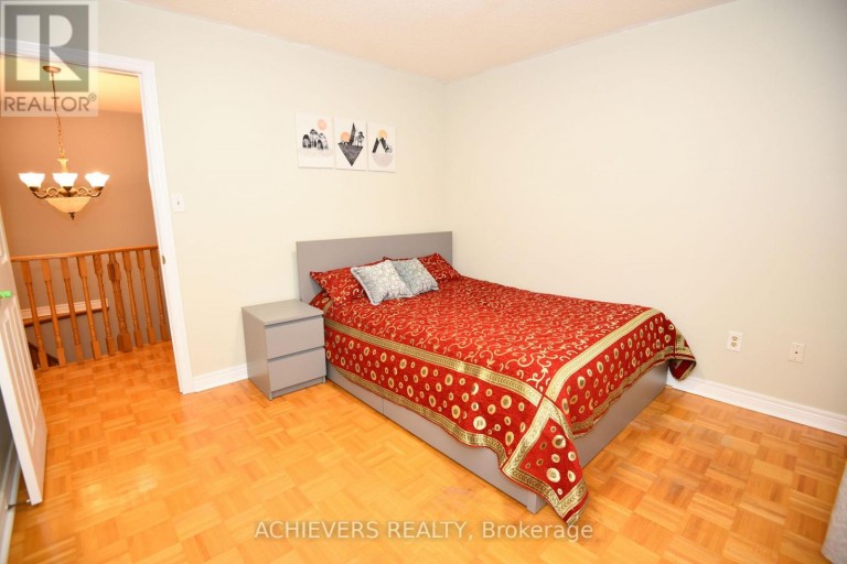 521 NAVIGATOR DRIVE, Mississauga (Meadowvale Village), Ontario, L5W1P5