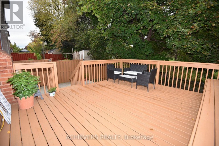 521 NAVIGATOR DRIVE, Mississauga (Meadowvale Village), Ontario, L5W1P5
