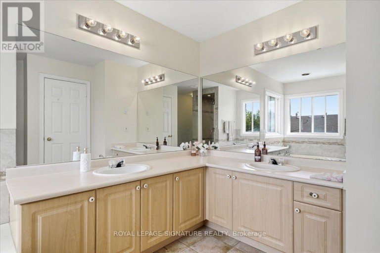 7010 GOODERHAM ESTATE BOULEVARD, Mississauga (Meadowvale Village), Ontario, L5W1G1