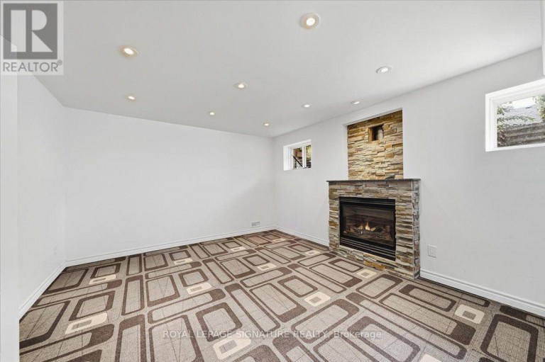 7010 GOODERHAM ESTATE BOULEVARD, Mississauga (Meadowvale Village), Ontario, L5W1G1