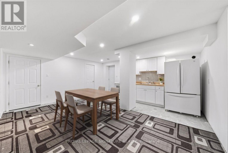 7010 GOODERHAM ESTATE BOULEVARD, Mississauga (Meadowvale Village), Ontario, L5W1G1