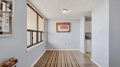 1805 - 4 KINGS CROSS ROAD Brampton (Queen Street Corridor) Ontario photo 17