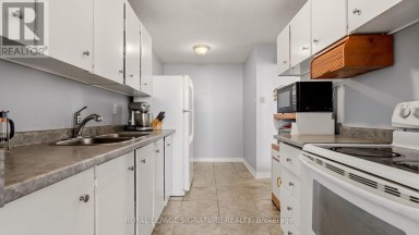 1805 - 4 KINGS CROSS ROAD Brampton (Queen Street Corridor) Ontario photo 19