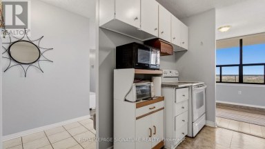 1805 - 4 KINGS CROSS ROAD Brampton (Queen Street Corridor) Ontario photo 23