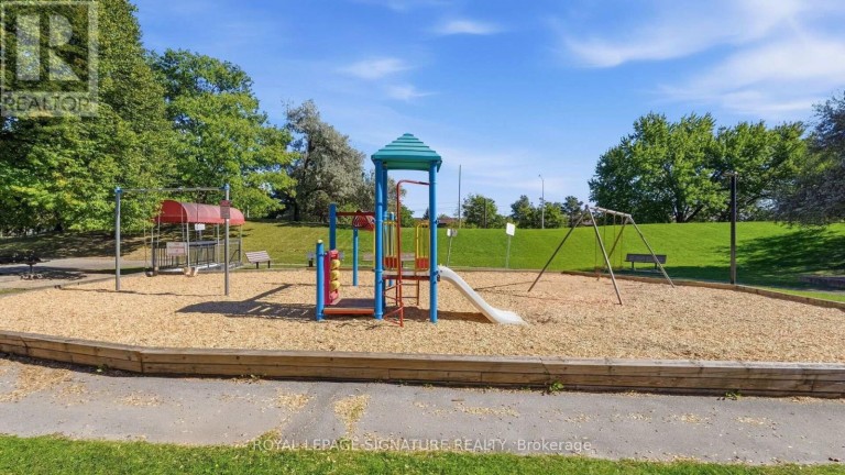1805 - 4 KINGS CROSS ROAD, Brampton (Queen Street Corridor), Ontario, L6T3X8