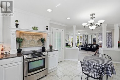 18 STORMONT AVENUE Kingston (West of Sir John A. Blvd) Ontario photo 13