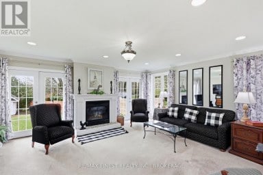 18 STORMONT AVENUE Kingston (West of Sir John A. Blvd) Ontario photo 16