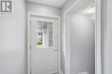 18 STORMONT AVENUE Kingston (West of Sir John A. Blvd) Ontario photo 25