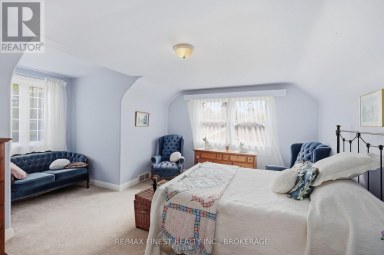 18 STORMONT AVENUE Kingston (West of Sir John A. Blvd) Ontario photo 28